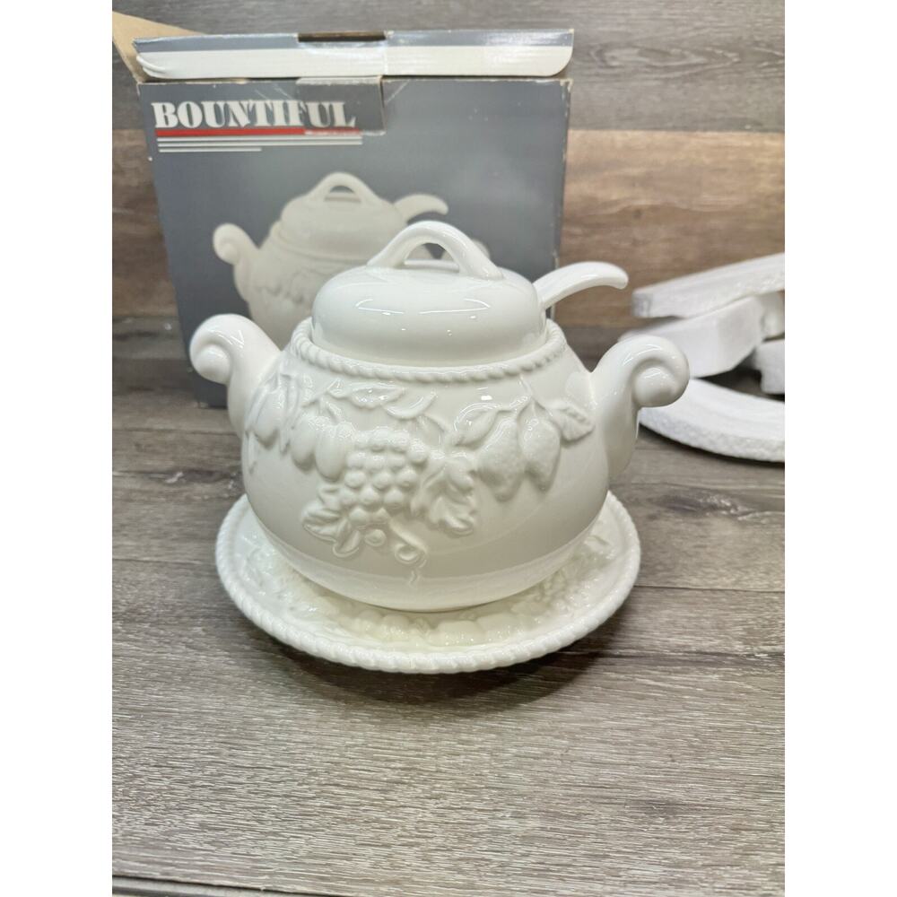 Vintage White Fruit Design Tureen 2.75 Qt With Lid Ladle And Plate